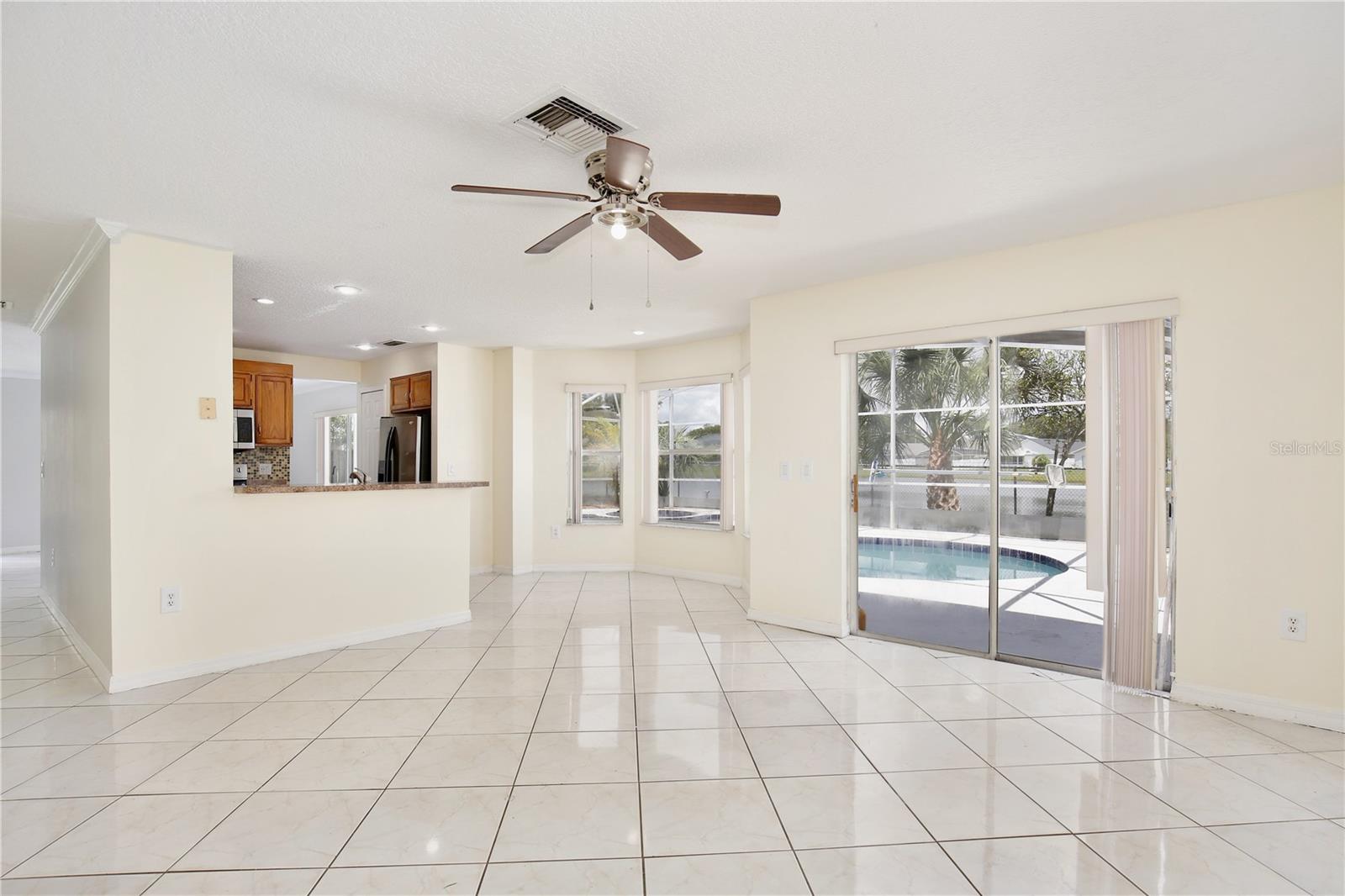 Image 11 of 34 For 14332 Grassy Cove Circle