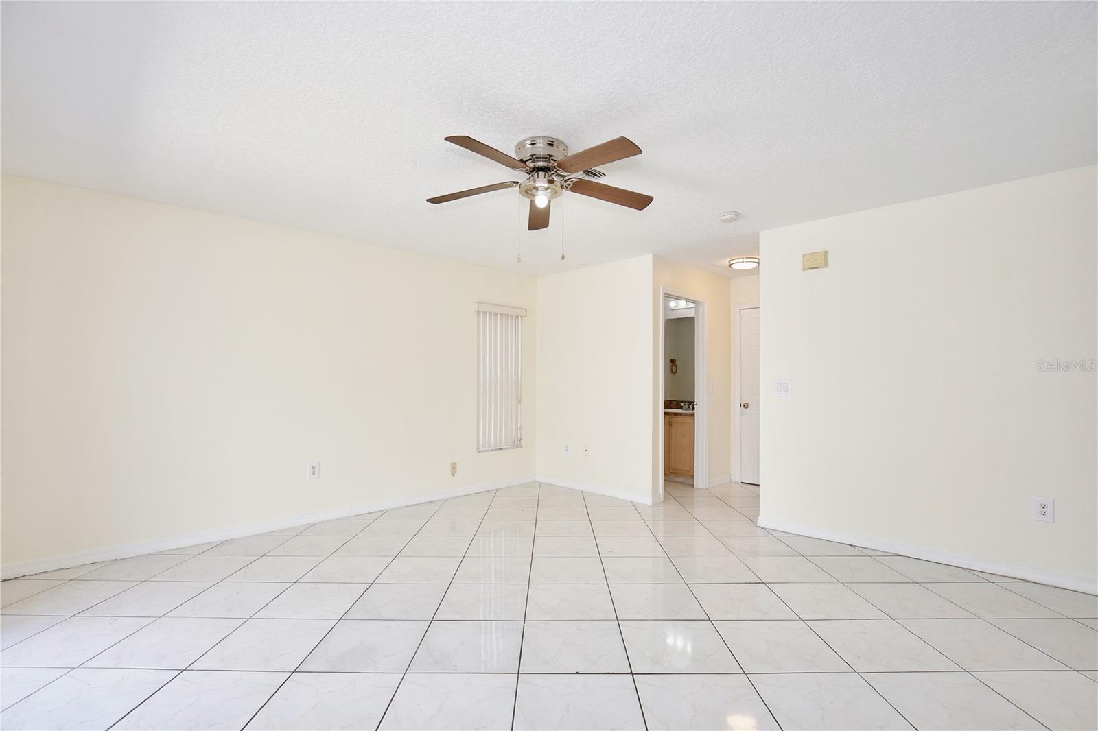 Image 12 of 34 For 14332 Grassy Cove Circle