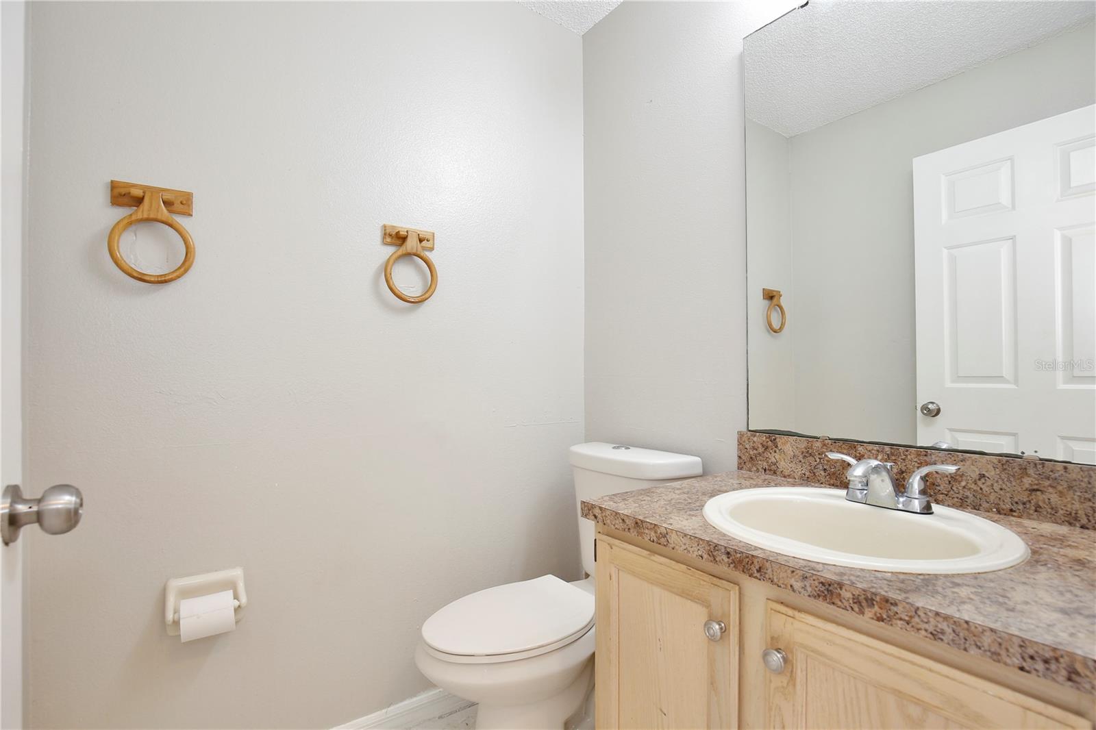 Image 13 of 34 For 14332 Grassy Cove Circle