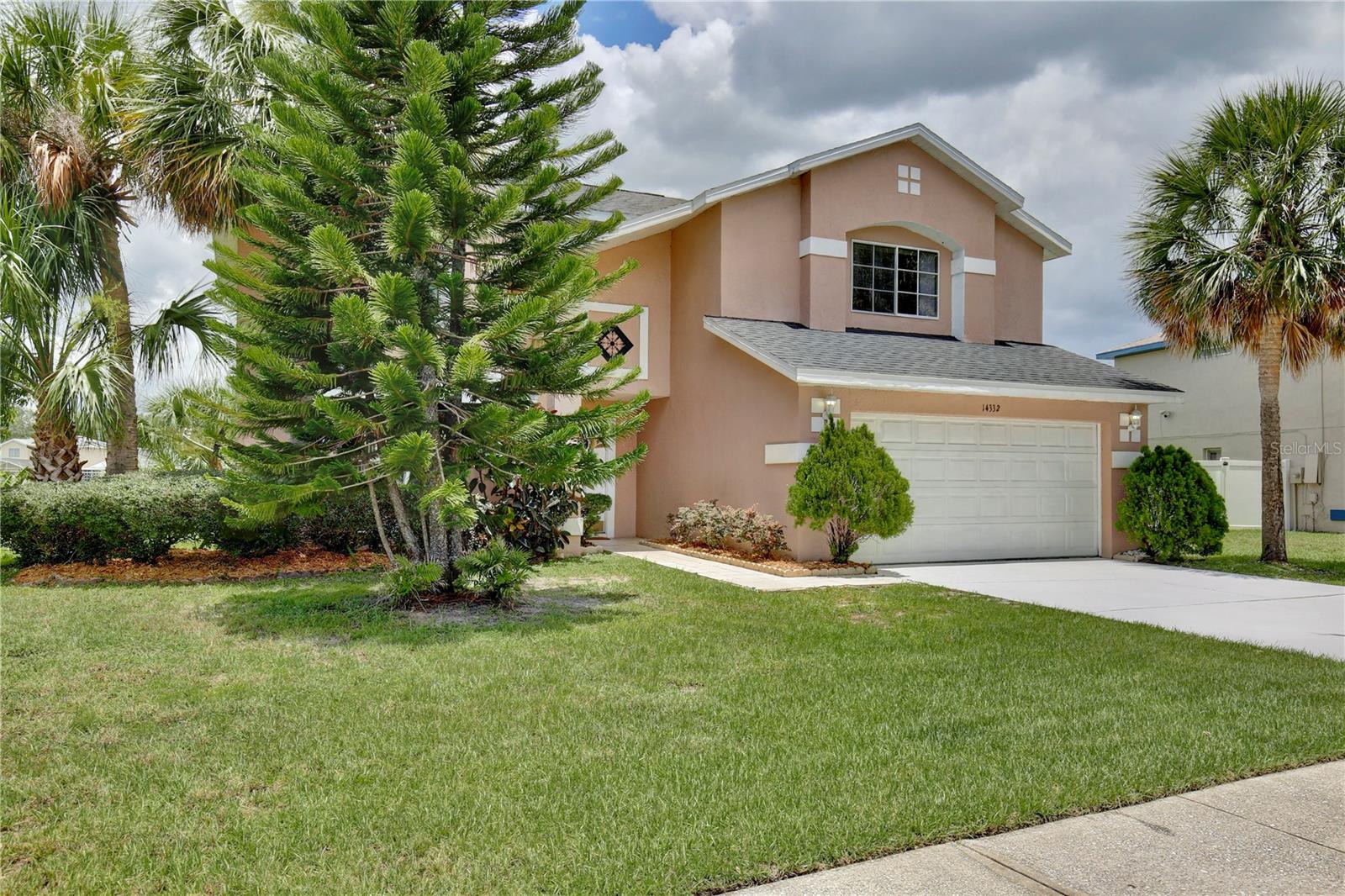 Image 3 of 34 For 14332 Grassy Cove Circle
