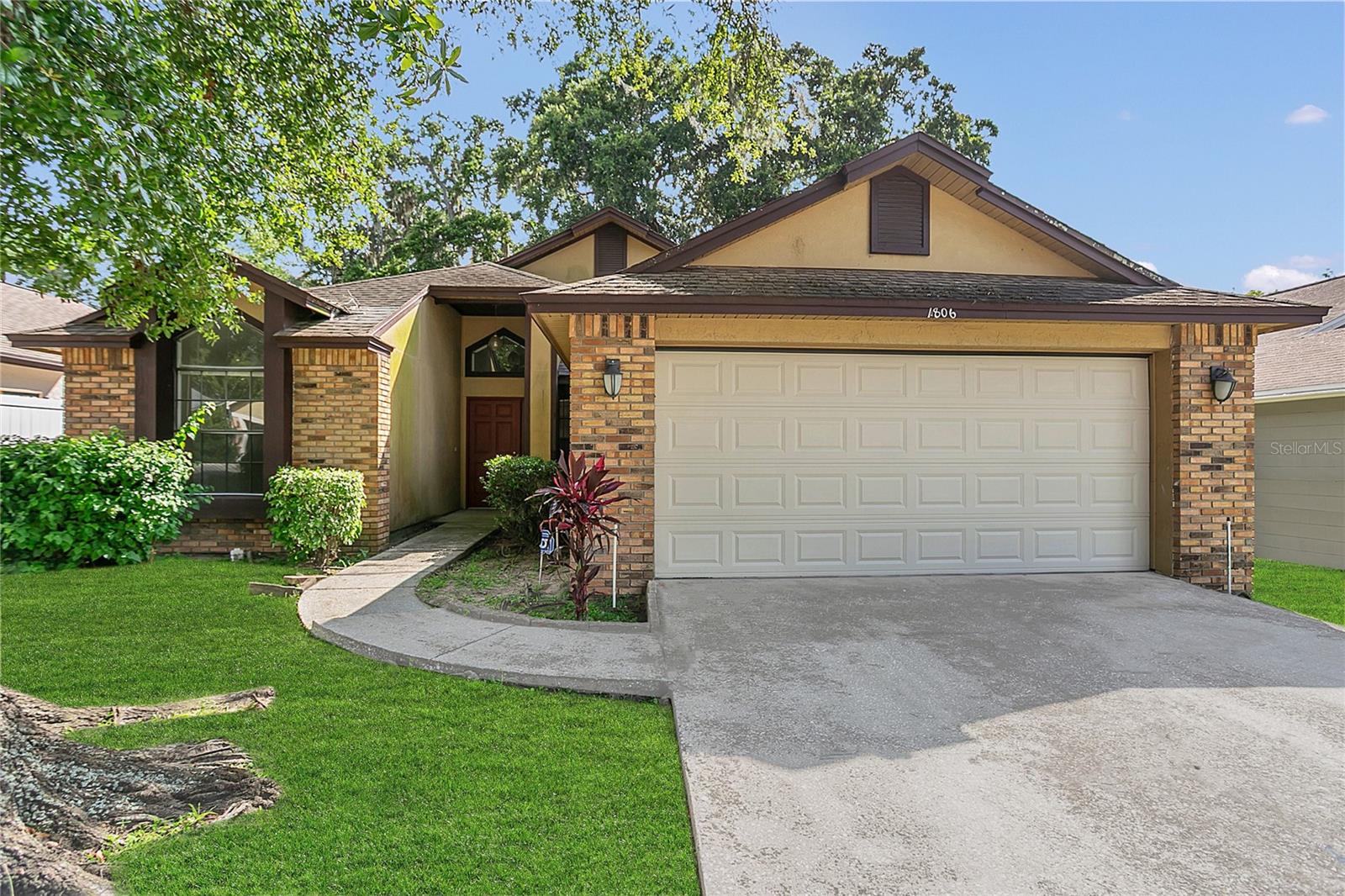 Details for 1806 Waterbeach Court, APOPKA, FL 32703