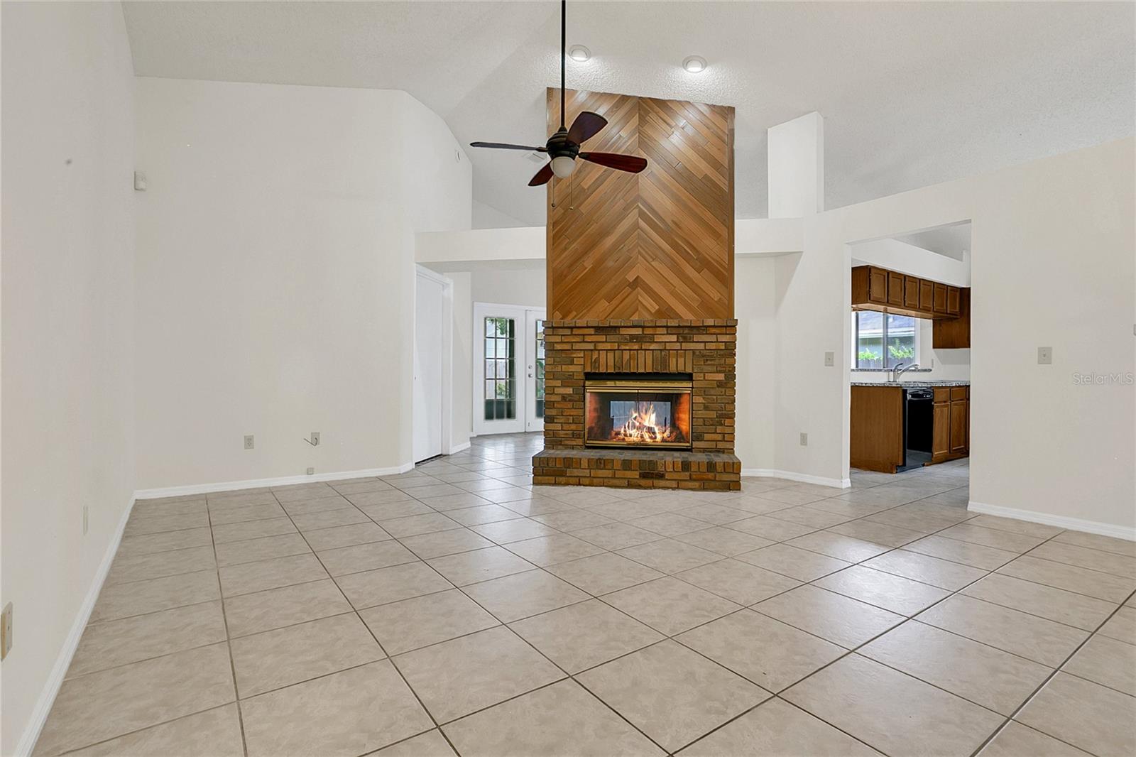 Image 3 of 31 For 1806 Waterbeach Court