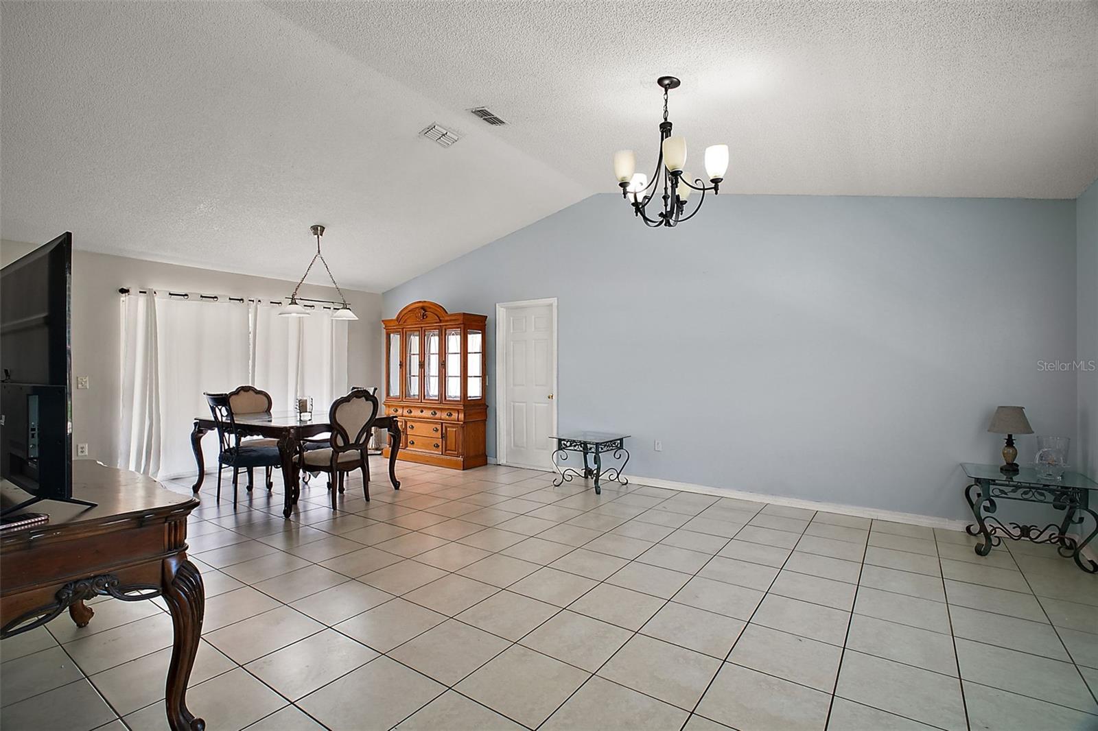 Image 6 of 27 For 2945 Bryant Street
