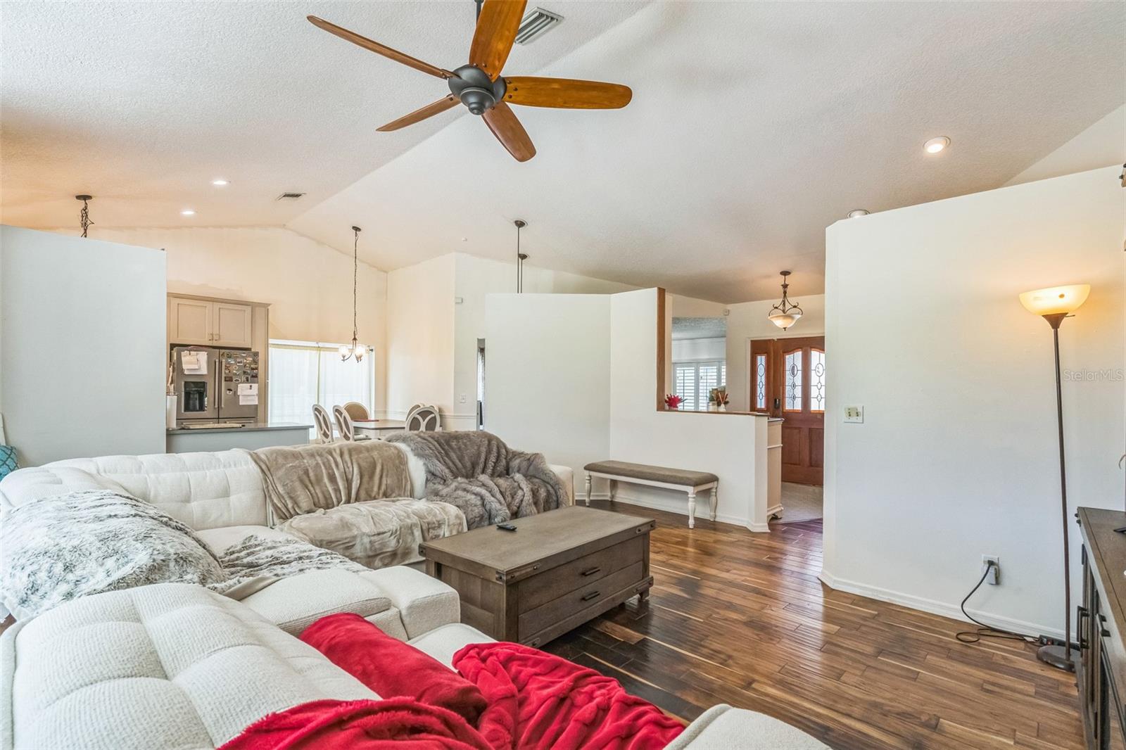 Image 8 of 36 For 1403 Ventana Drive