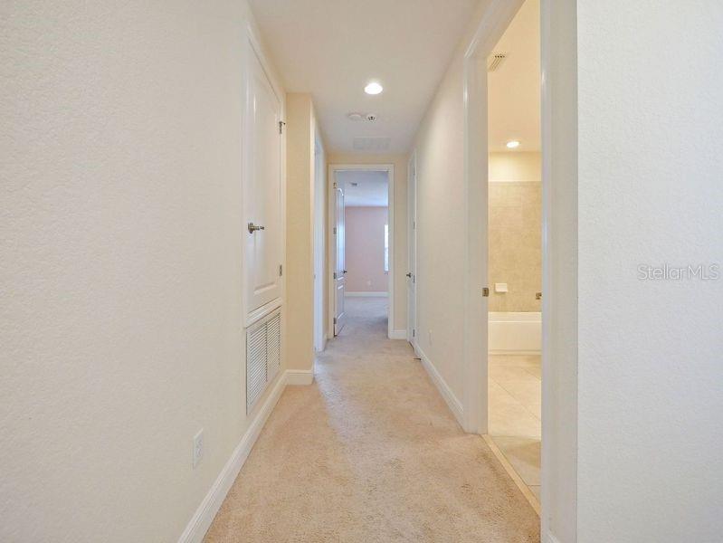 Image 22 of 46 For 10653 Belfry Circle