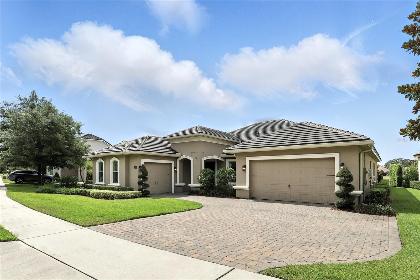 Image 3 of 82 For 3995 Equine Cove