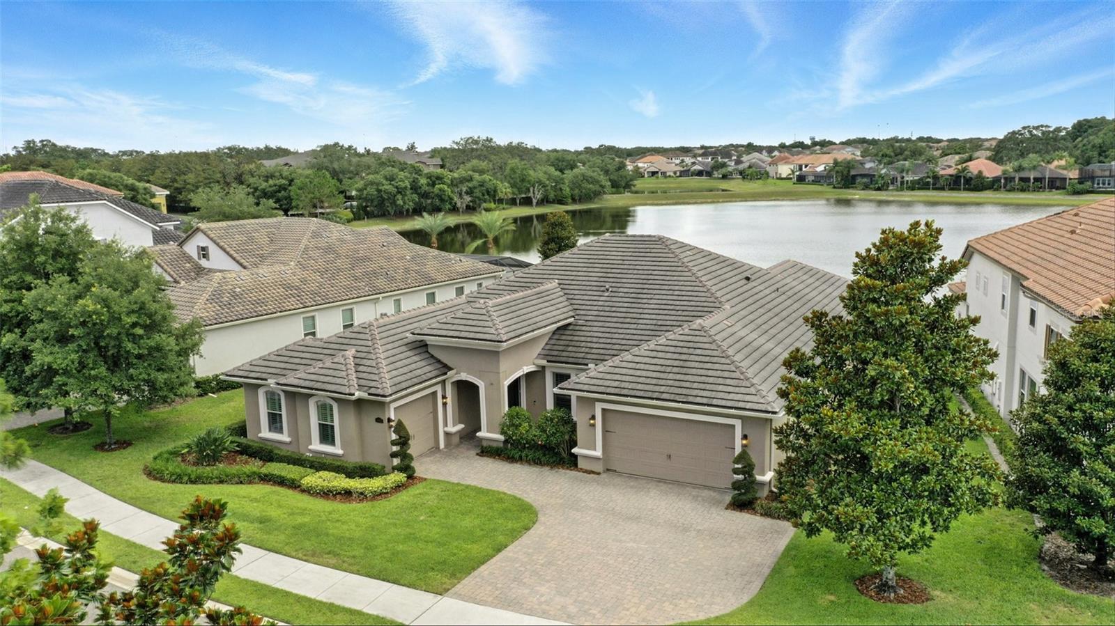 Image 4 of 82 For 3995 Equine Cove