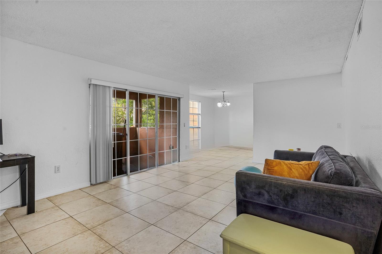 Image 10 of 32 For 3997 Versailles Drive 3997f