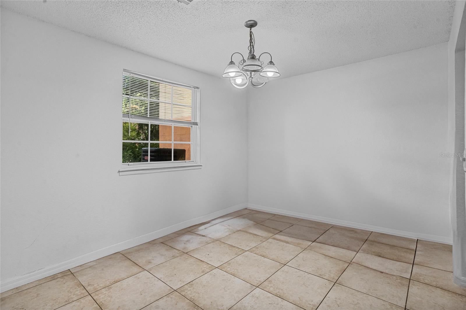 Image 12 of 32 For 3997 Versailles Drive 3997f