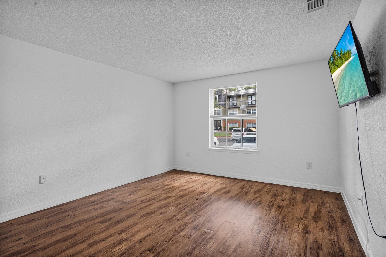 Image 14 of 32 For 3997 Versailles Drive 3997f