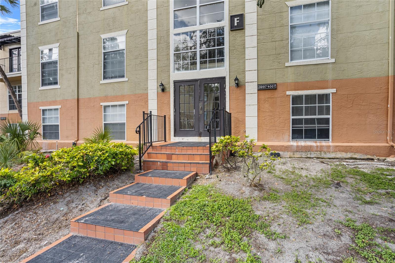 Image 2 of 32 For 3997 Versailles Drive 3997f