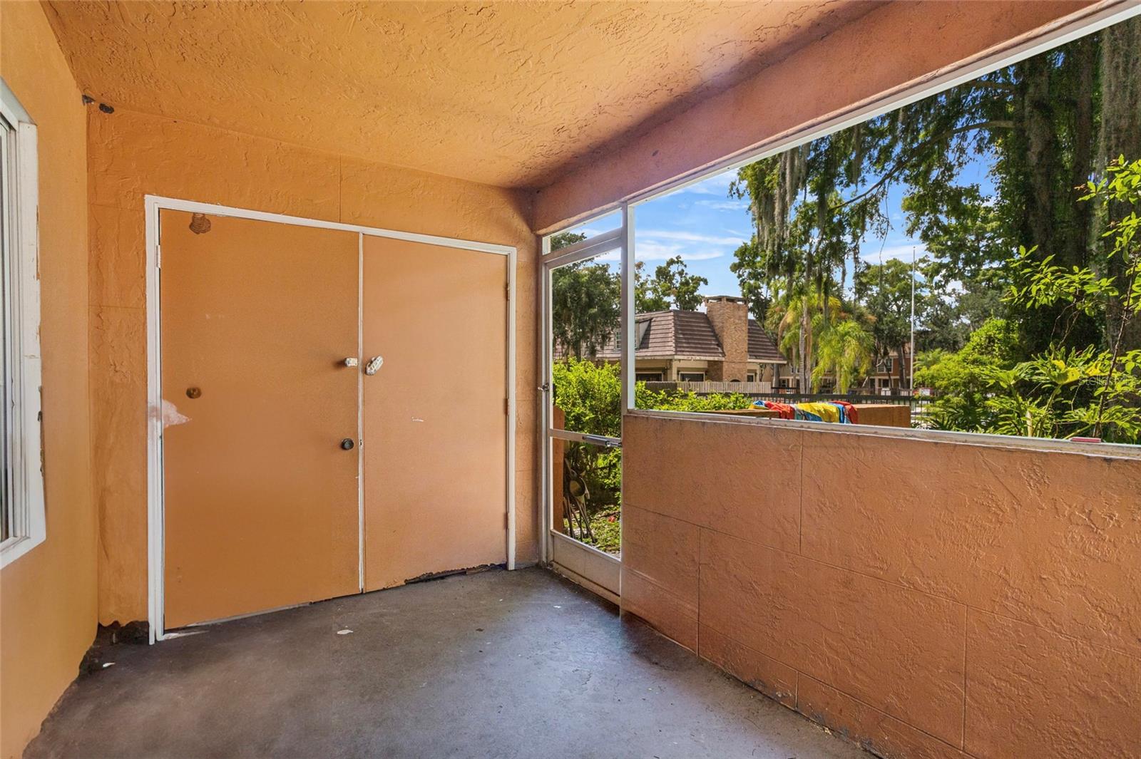 Image 24 of 32 For 3997 Versailles Drive 3997f