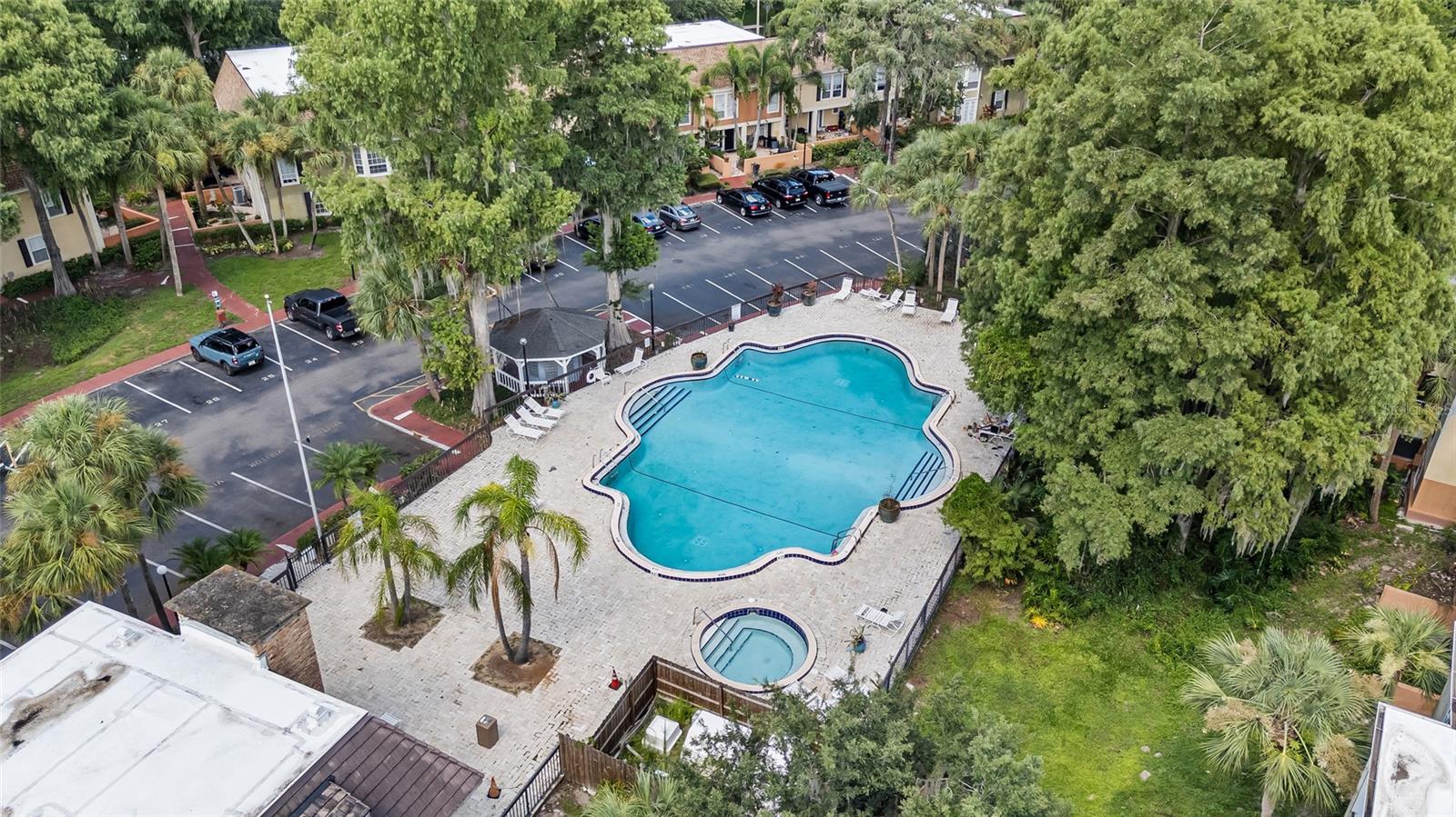 Image 30 of 32 For 3997 Versailles Drive 3997f