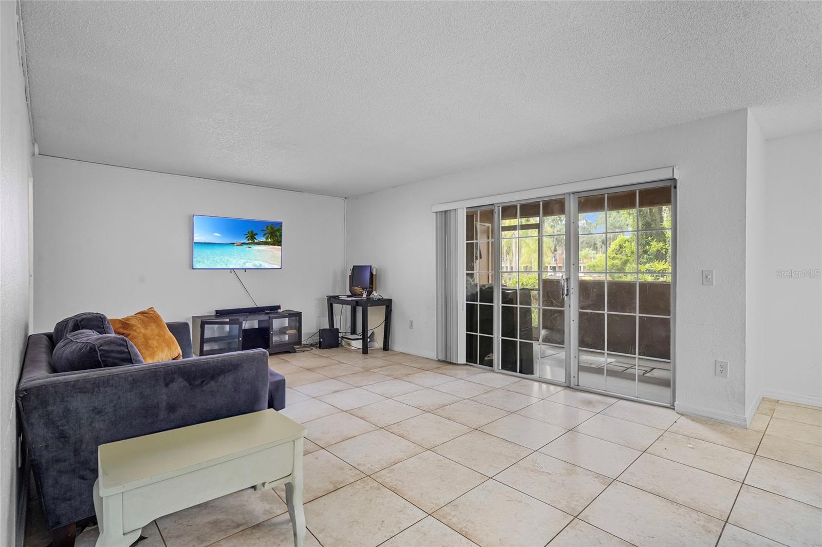Image 9 of 32 For 3997 Versailles Drive 3997f