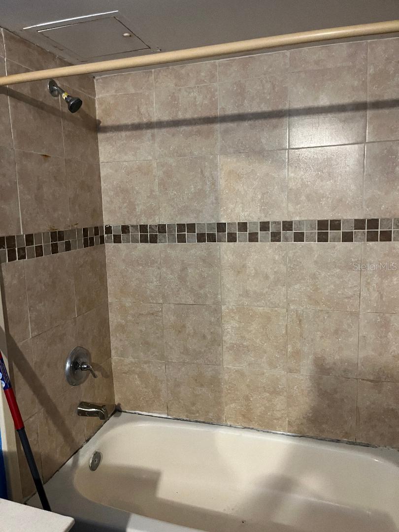 Image 10 of 12 For 8421 Orange Blossom Trail 433