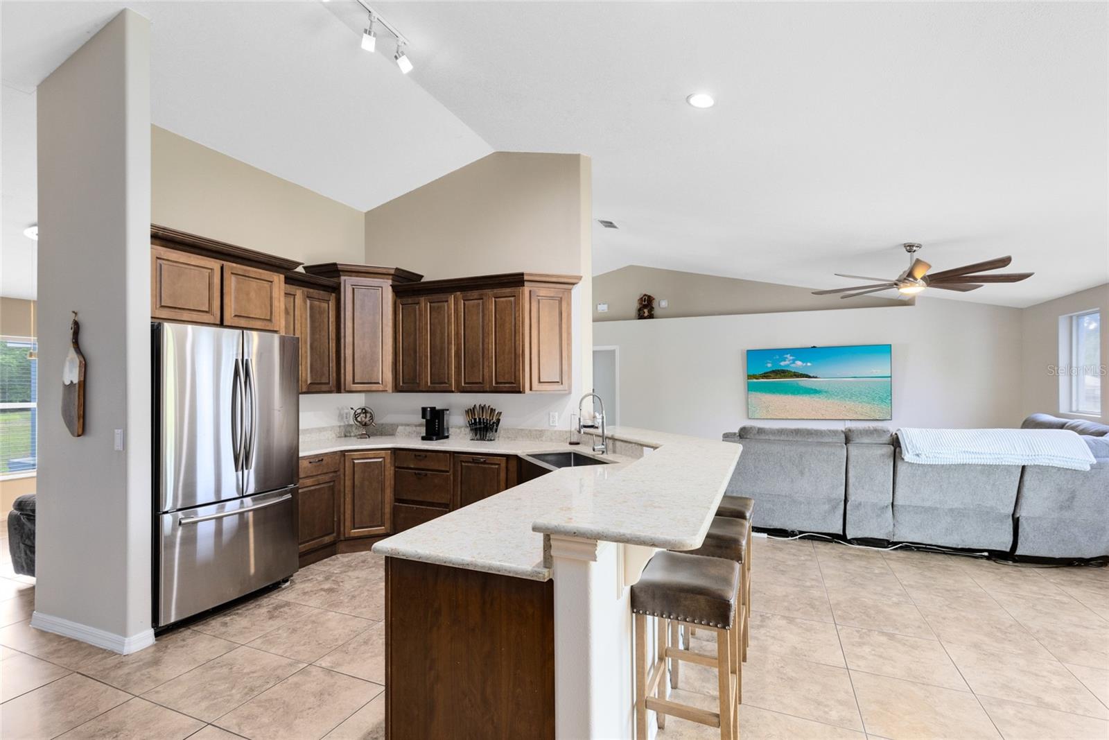 Image 7 of 48 For 538 Murray Street