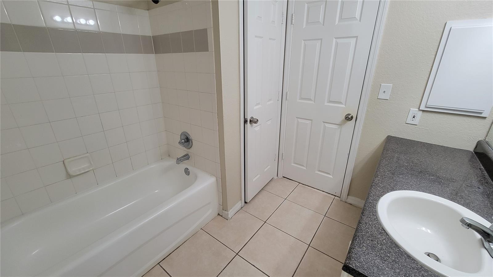 Image 6 of 35 For 3702 Palm Desert Lane 5427
