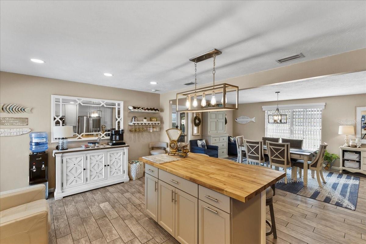 Image 11 of 62 For 2356 Date Palm Drive