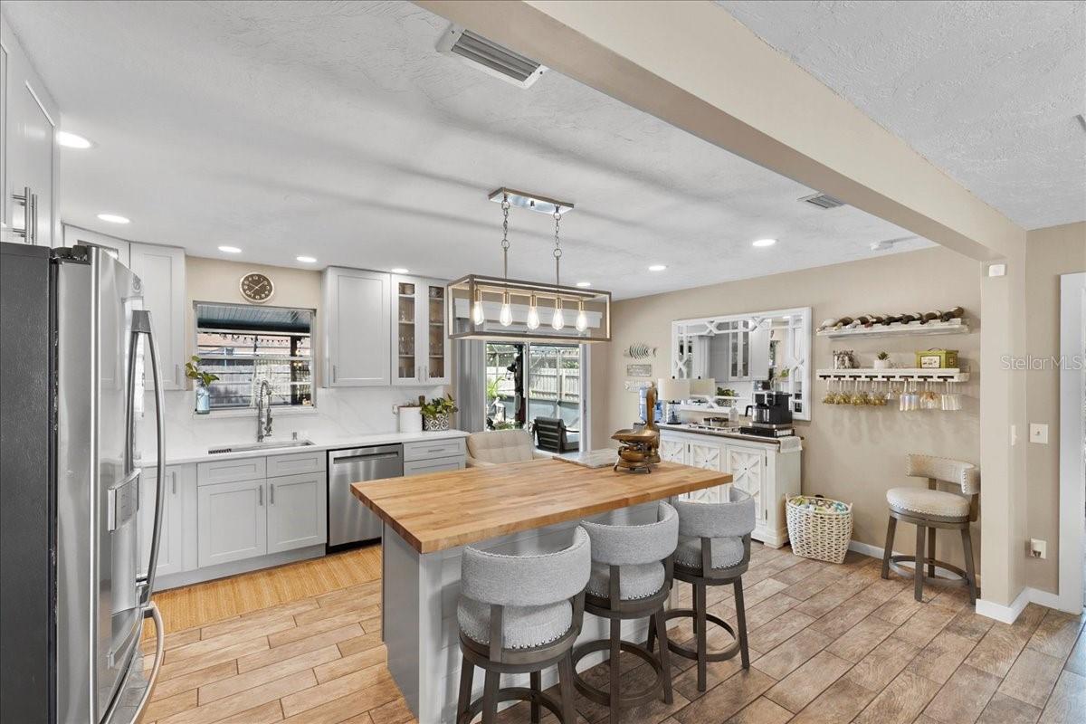 Image 15 of 62 For 2356 Date Palm Drive