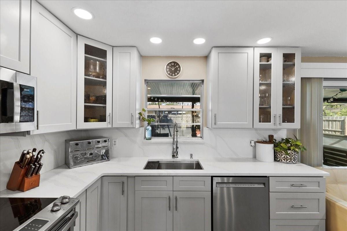 Image 17 of 62 For 2356 Date Palm Drive