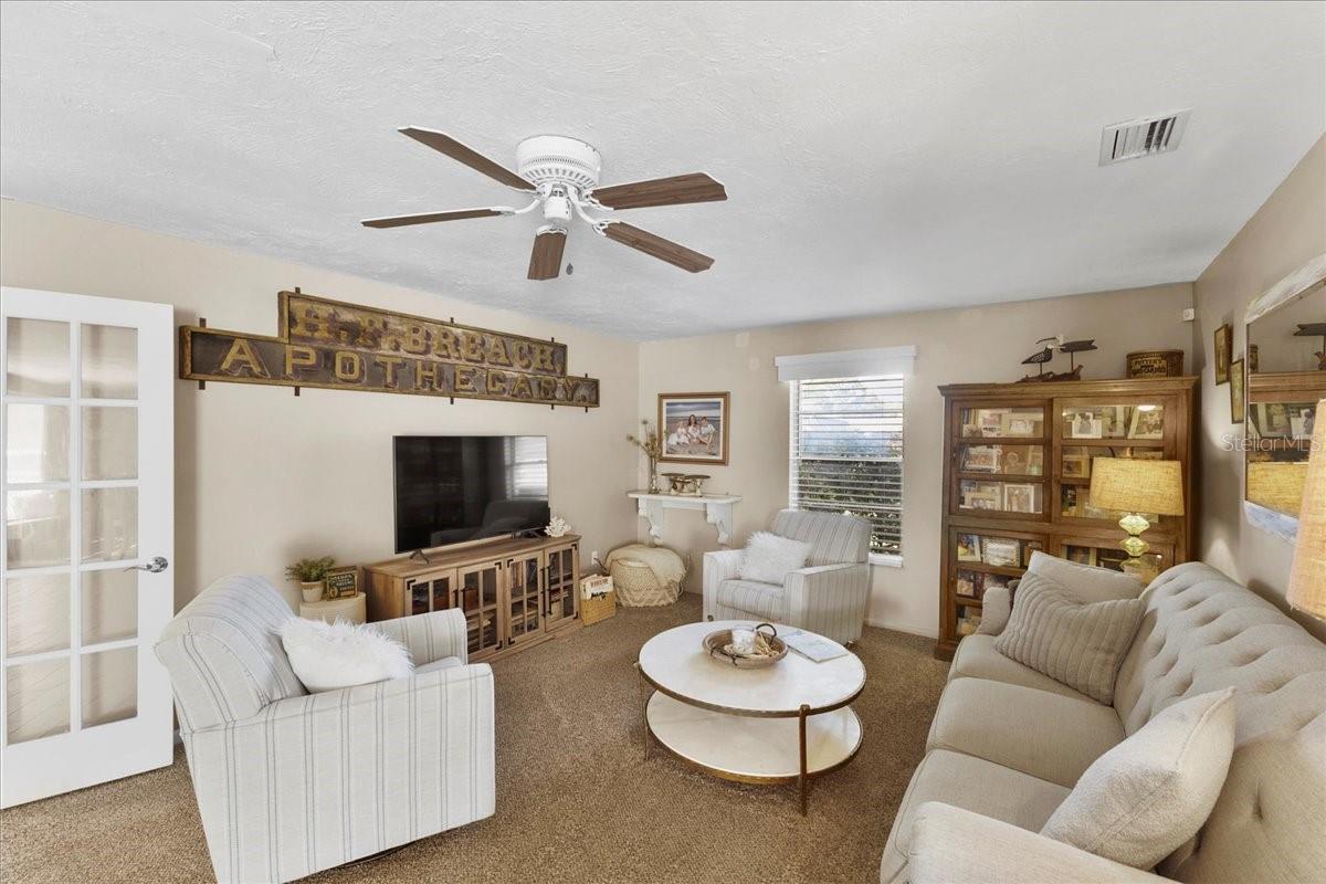 Image 20 of 62 For 2356 Date Palm Drive