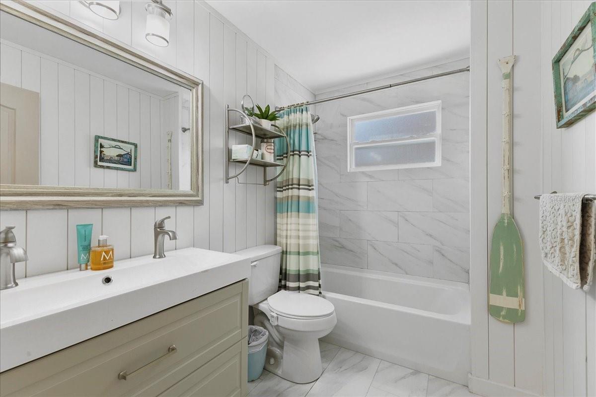 Image 31 of 62 For 2356 Date Palm Drive