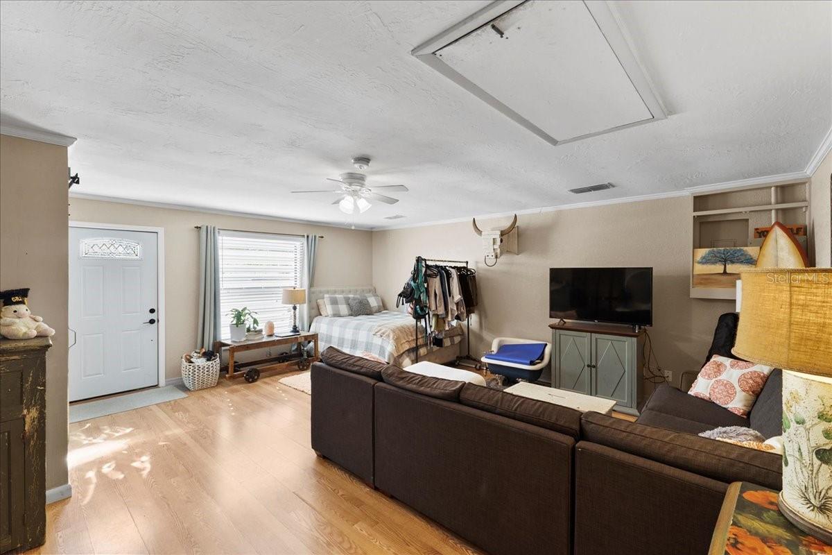 Image 36 of 62 For 2356 Date Palm Drive