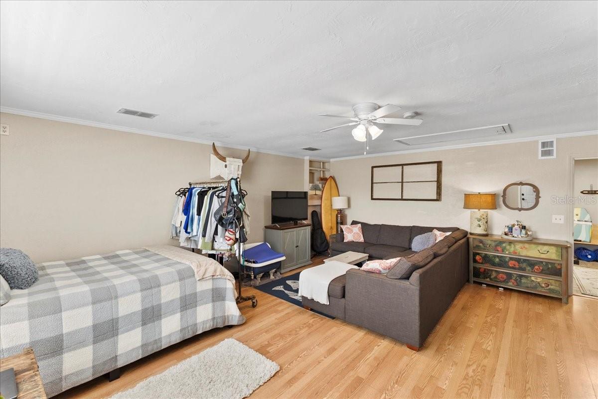 Image 37 of 62 For 2356 Date Palm Drive