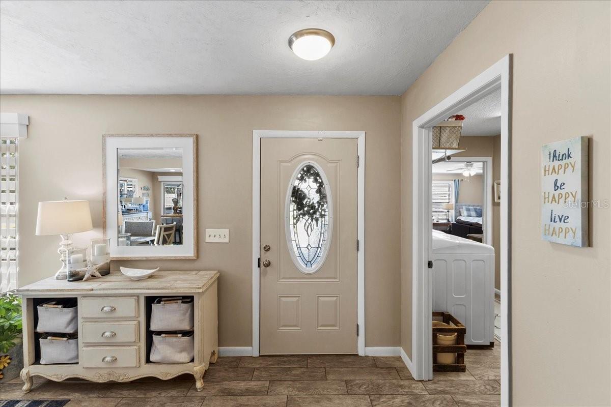 Image 8 of 62 For 2356 Date Palm Drive