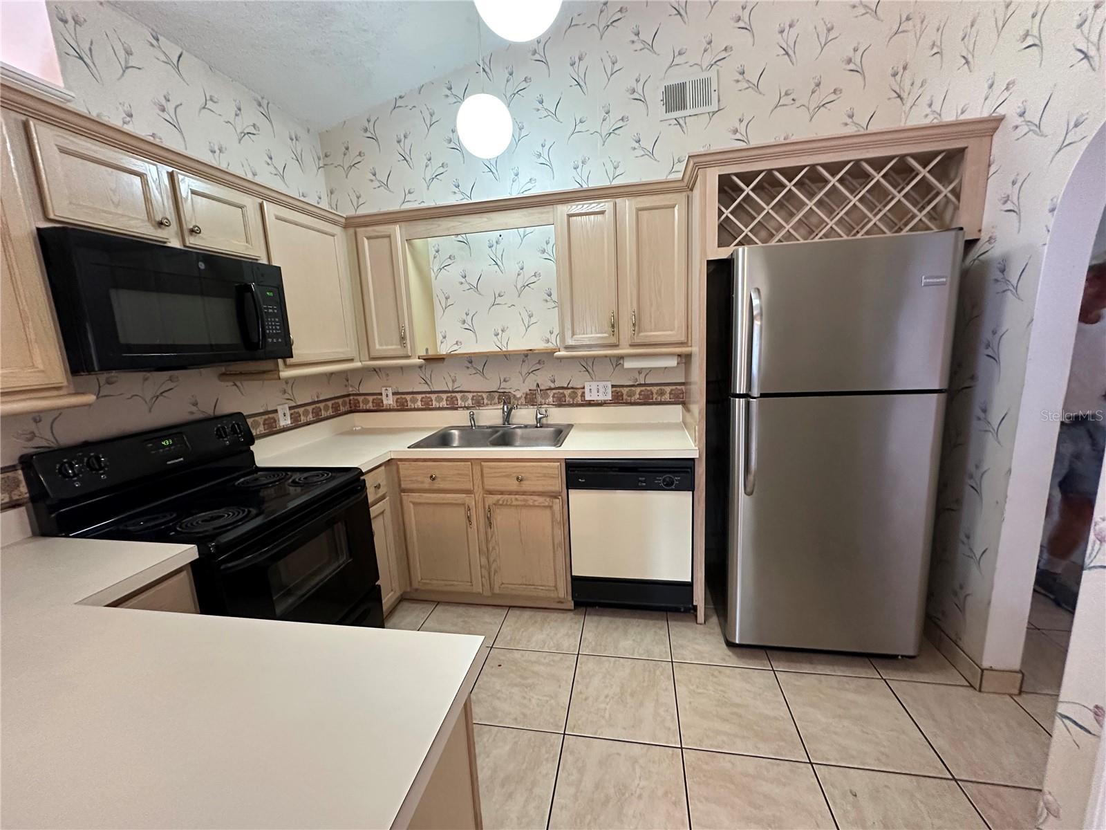 Image 11 of 43 For 8258 Golden Chickasaw Circle