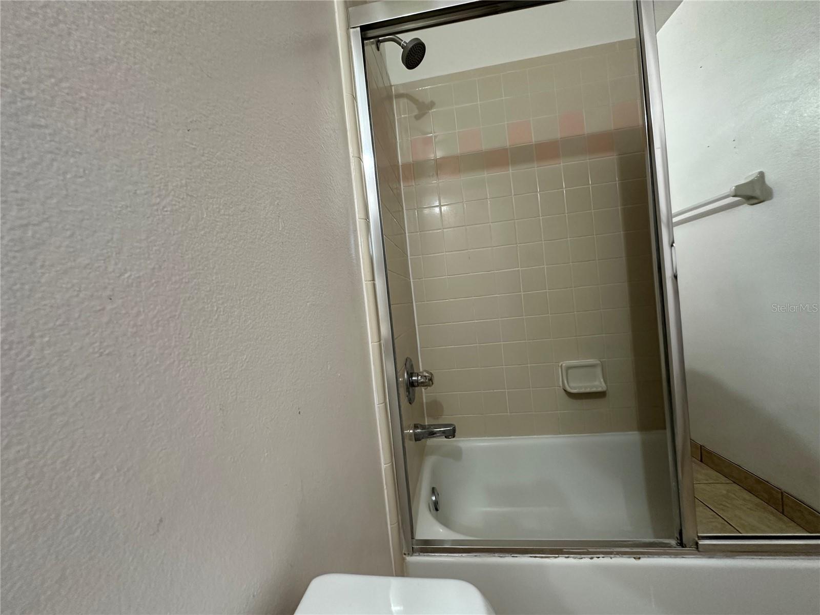 Image 17 of 43 For 8258 Golden Chickasaw Circle