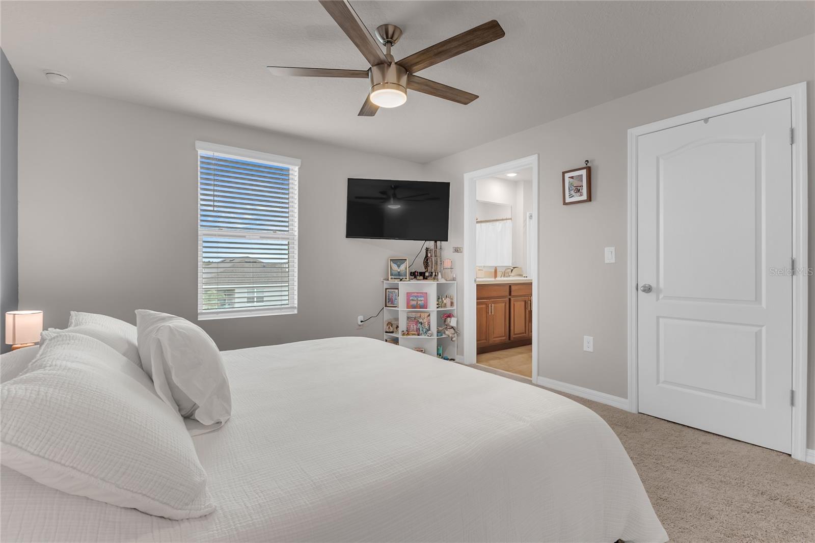 Image 18 of 22 For 1866 Red Canyon Drive
