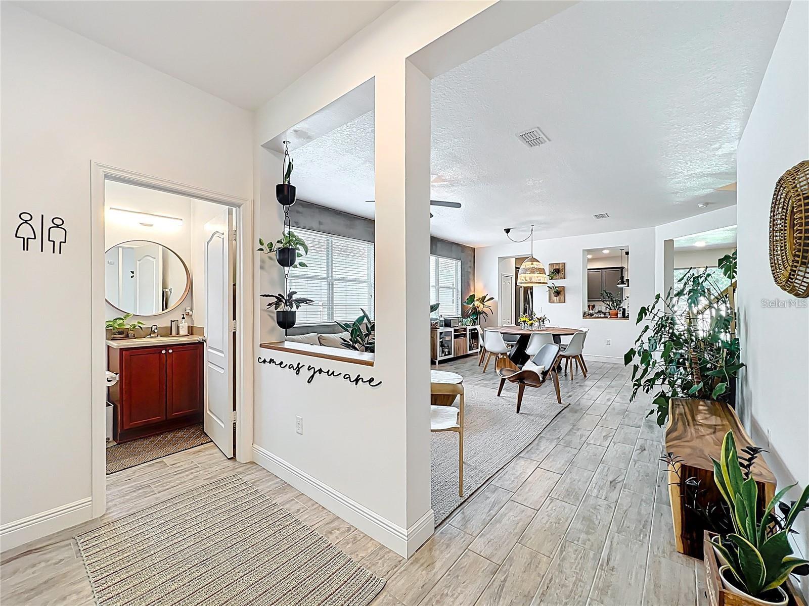 Image 2 of 26 For 11868 Thatcher Avenue