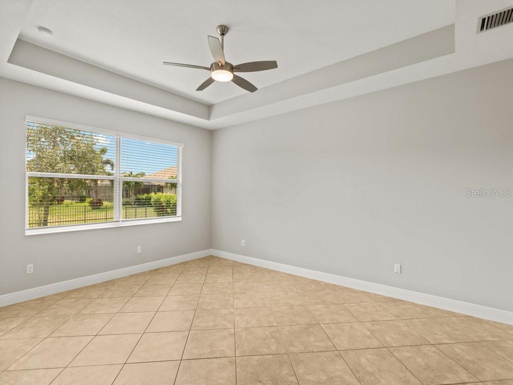Image 14 of 39 For 8255 Heather Court