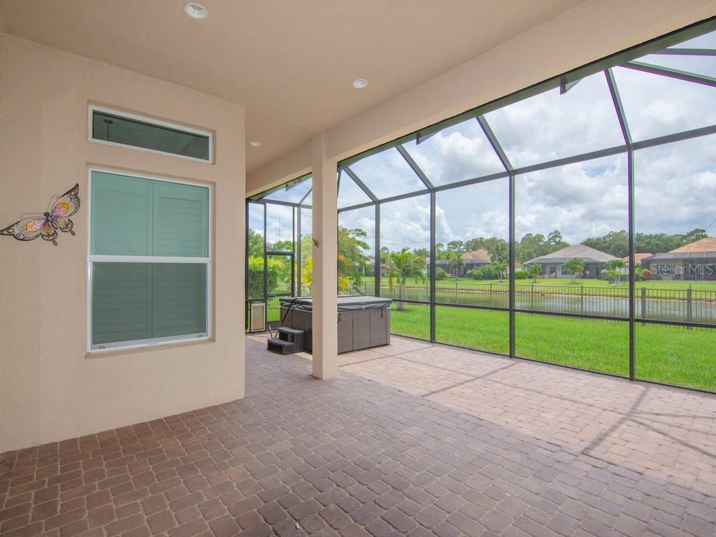 Image 24 of 39 For 8255 Heather Court