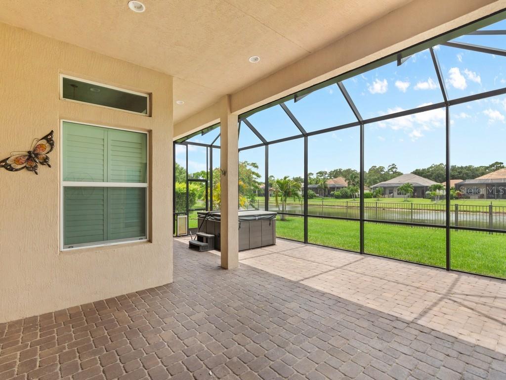 Image 25 of 39 For 8255 Heather Court
