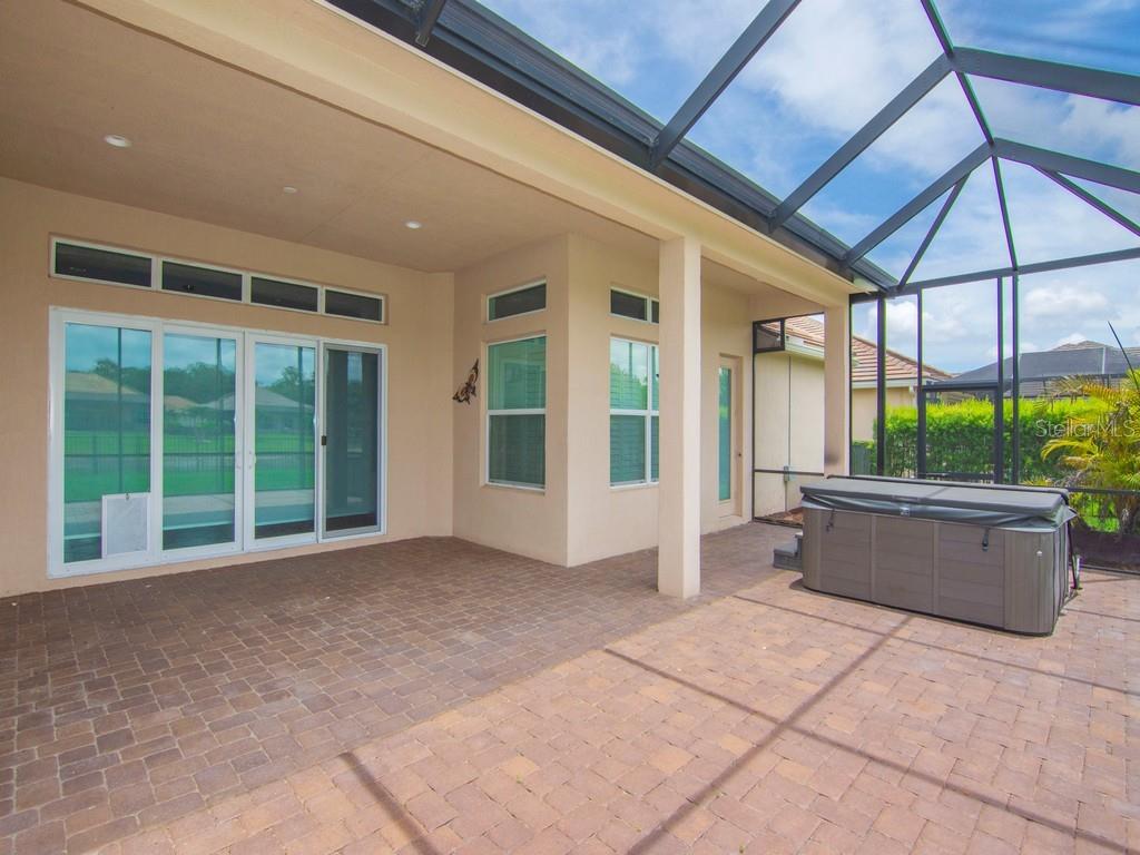 Image 26 of 39 For 8255 Heather Court