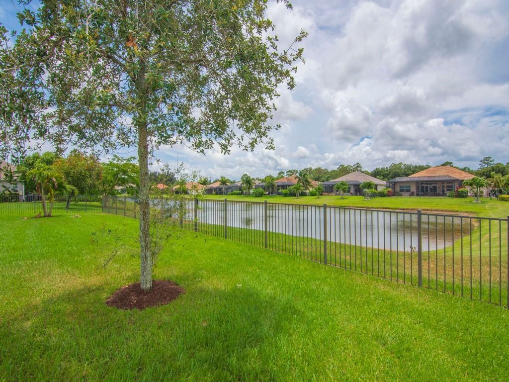 Image 29 of 39 For 8255 Heather Court