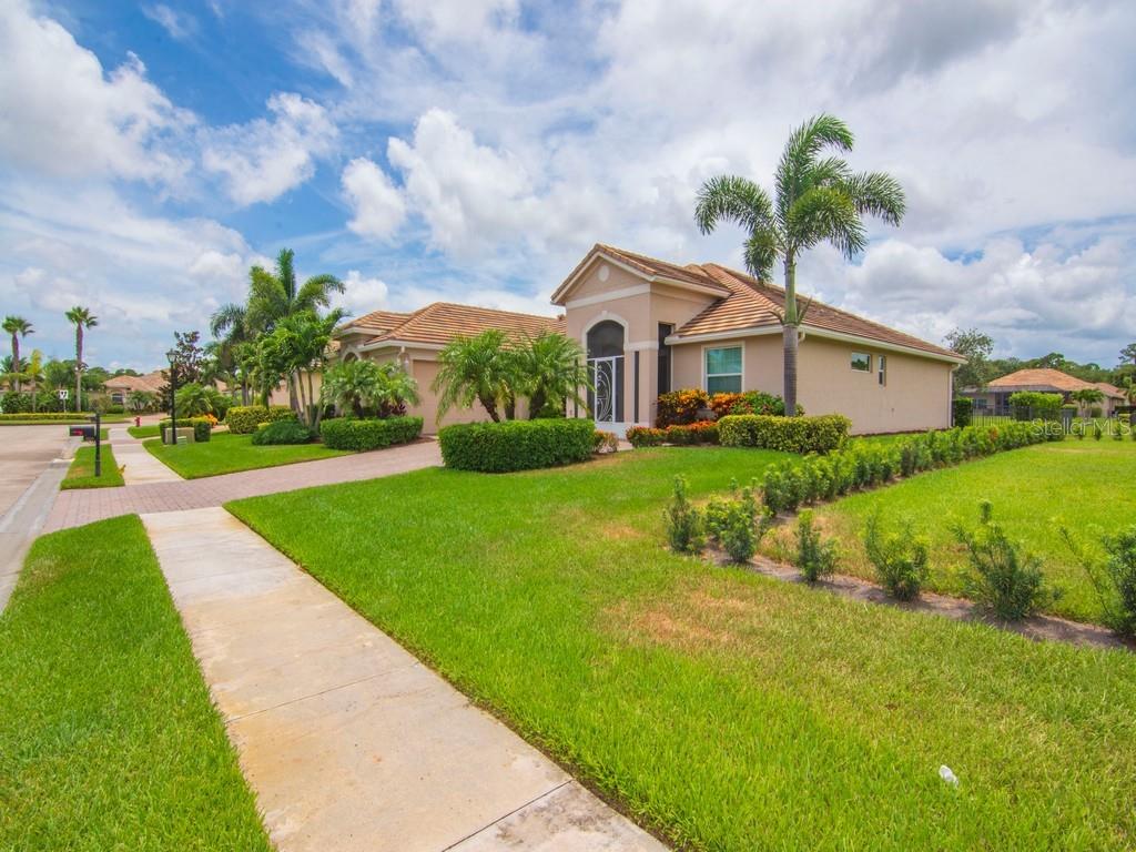 Image 3 of 39 For 8255 Heather Court
