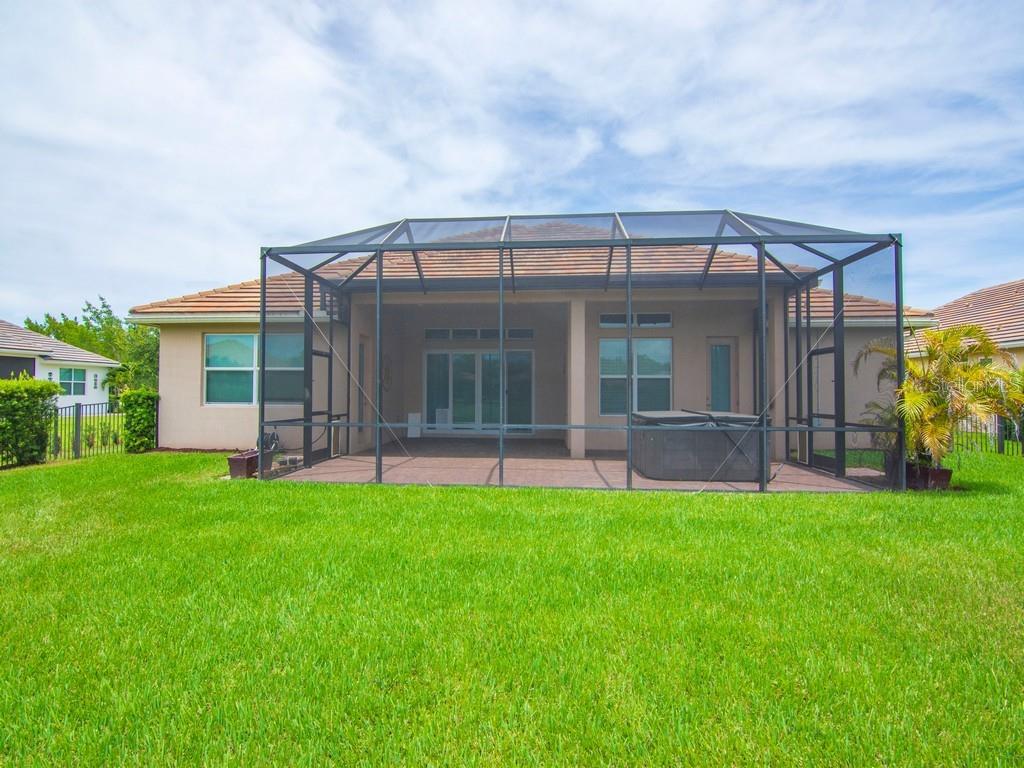 Image 31 of 39 For 8255 Heather Court