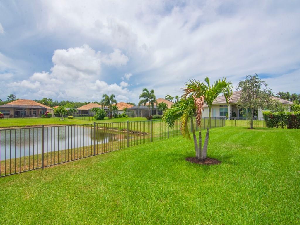 Image 33 of 39 For 8255 Heather Court