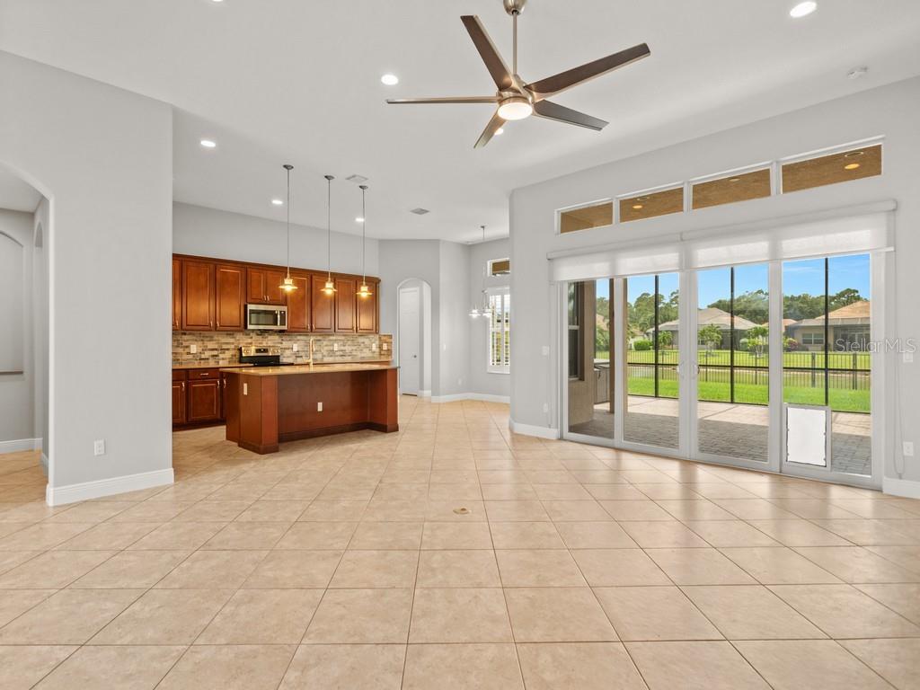 Image 4 of 39 For 8255 Heather Court