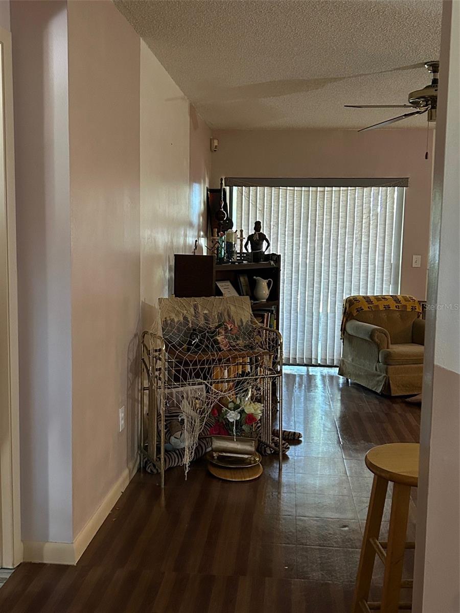 Image 4 of 9 For 2932 Silver Ridge Drive