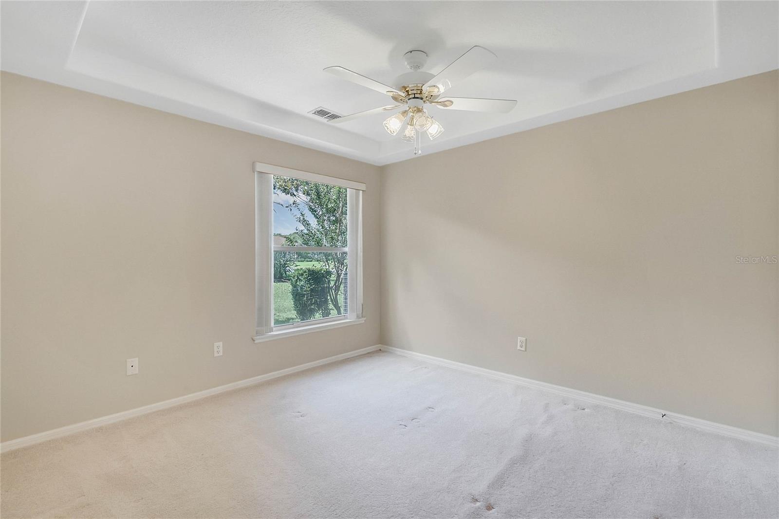 Image 9 of 17 For 119 Lake Darby Place