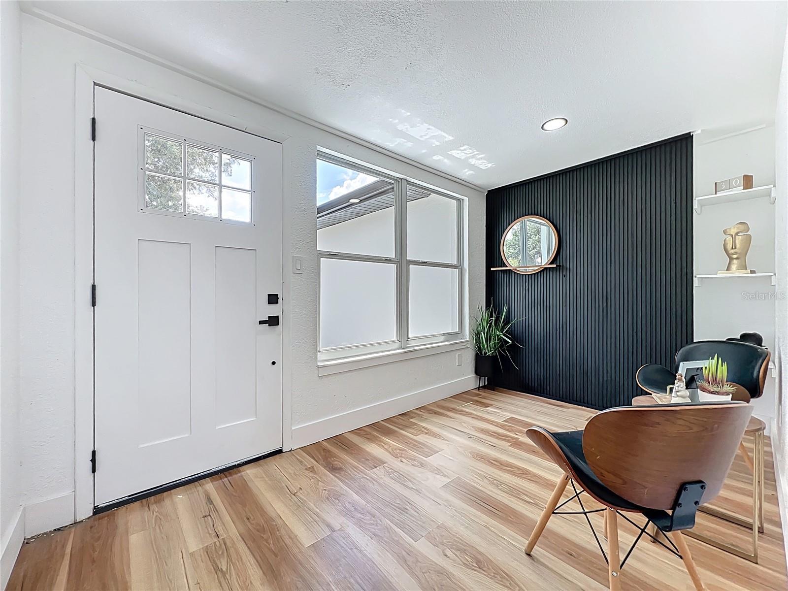 Image 4 of 68 For 609 Brockway Avenue
