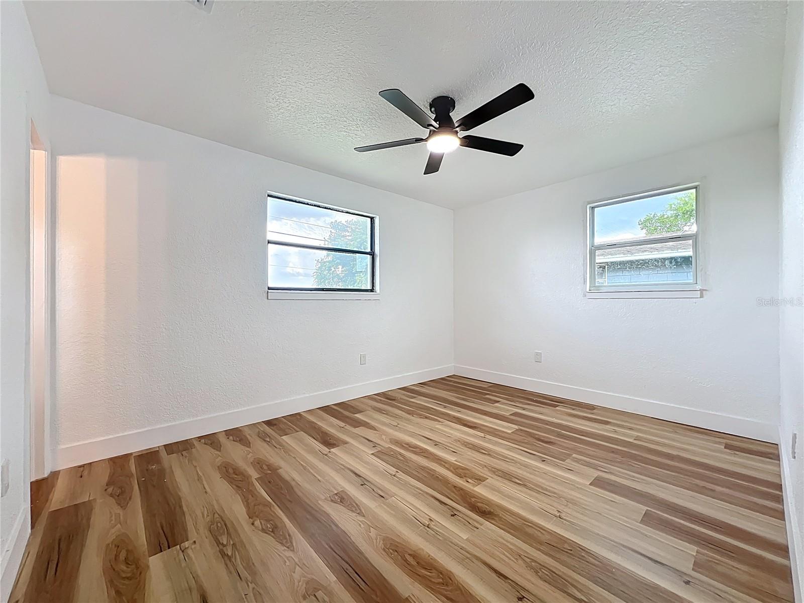 Image 45 of 68 For 609 Brockway Avenue
