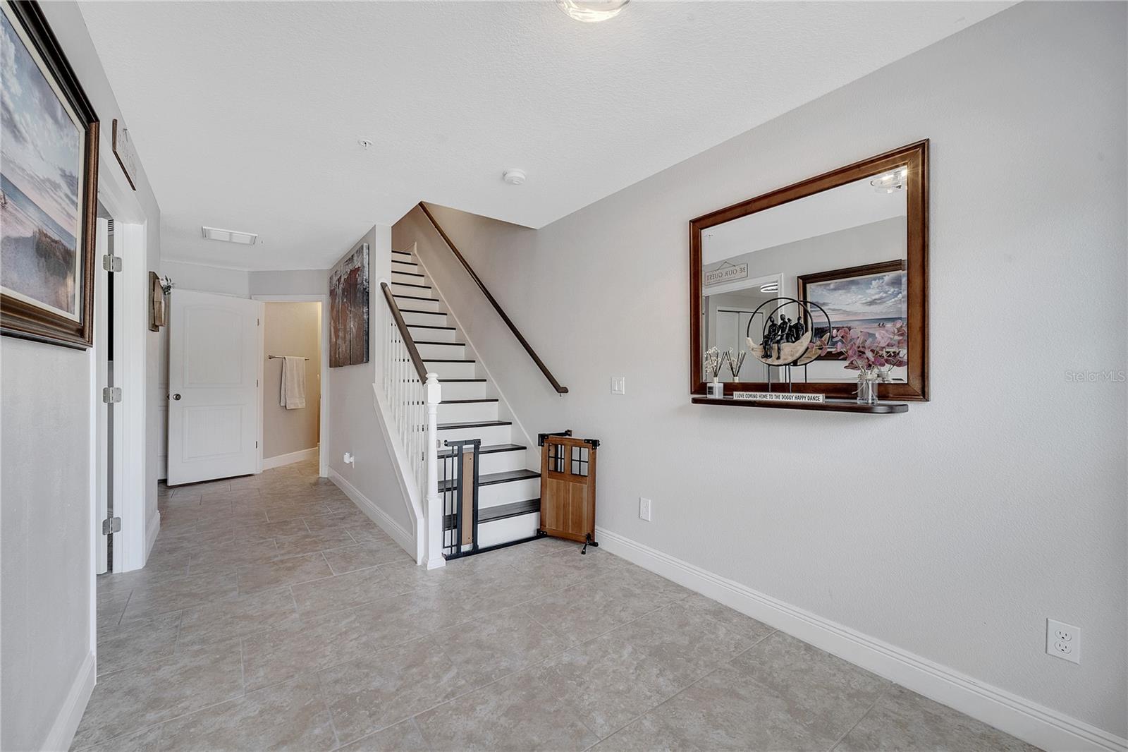 Image 9 of 83 For 9997 Town Lake Drive
