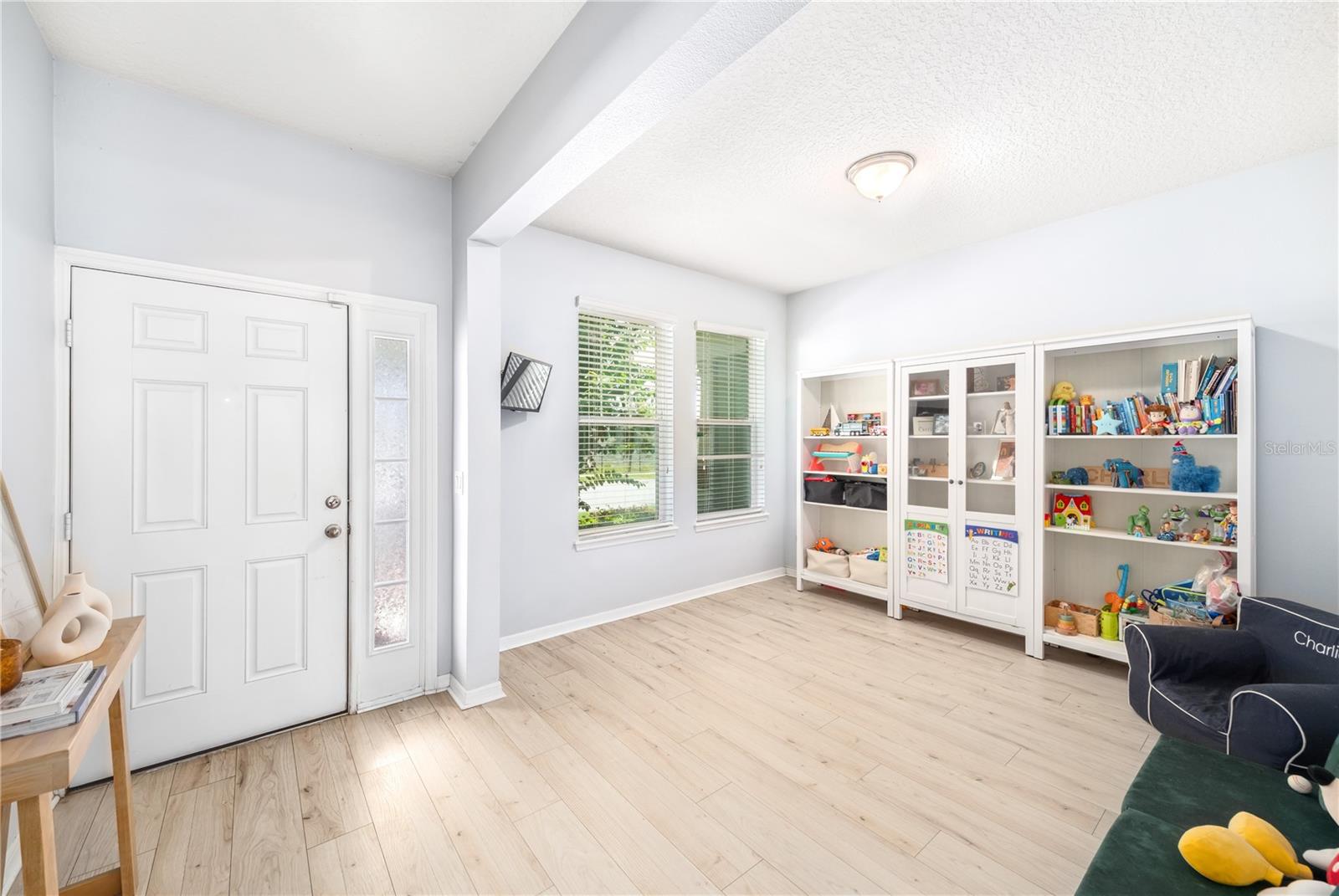 Image 3 of 30 For 8164 Wood Sage Drive