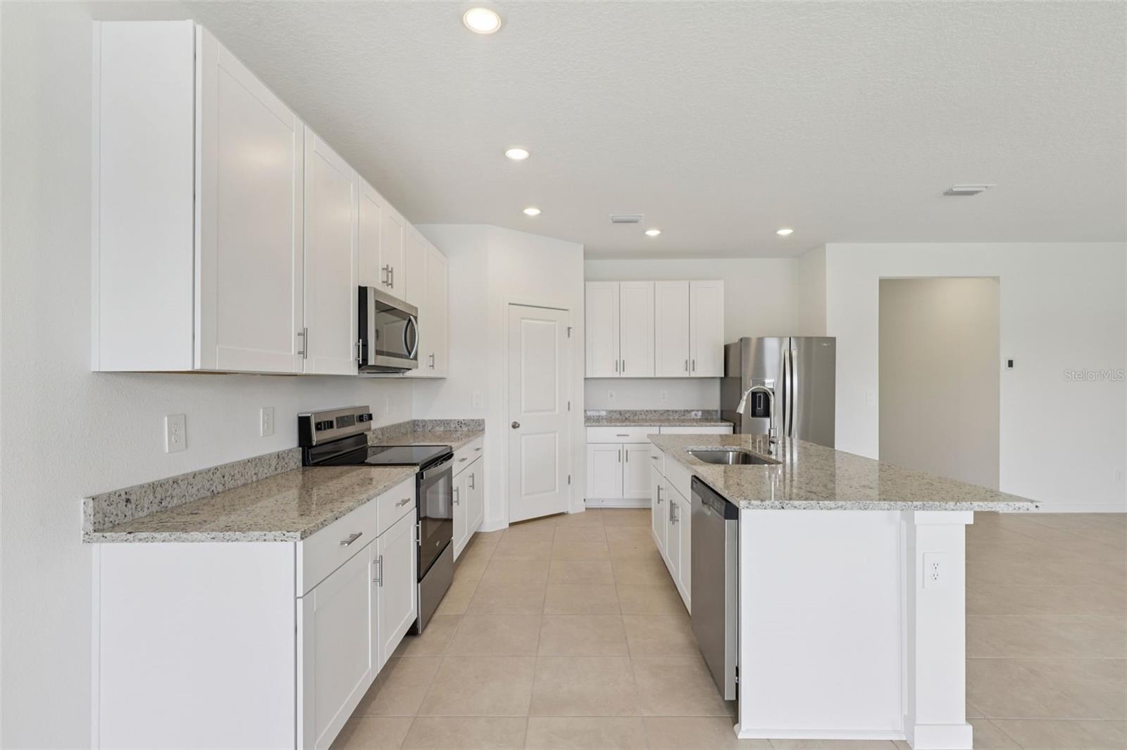 Image 12 of 41 For 6 Wandering Creek Way