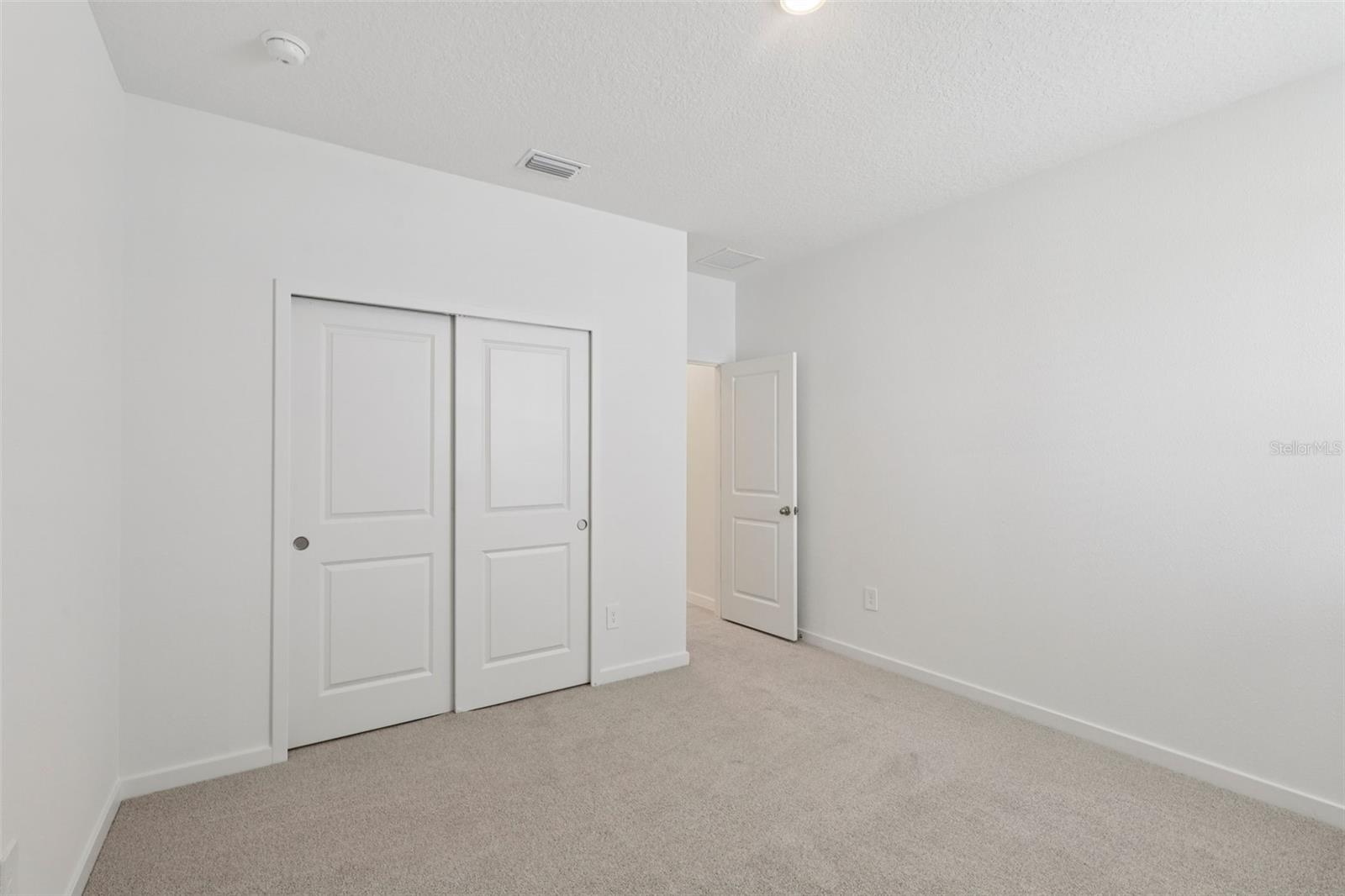 Image 24 of 41 For 6 Wandering Creek Way